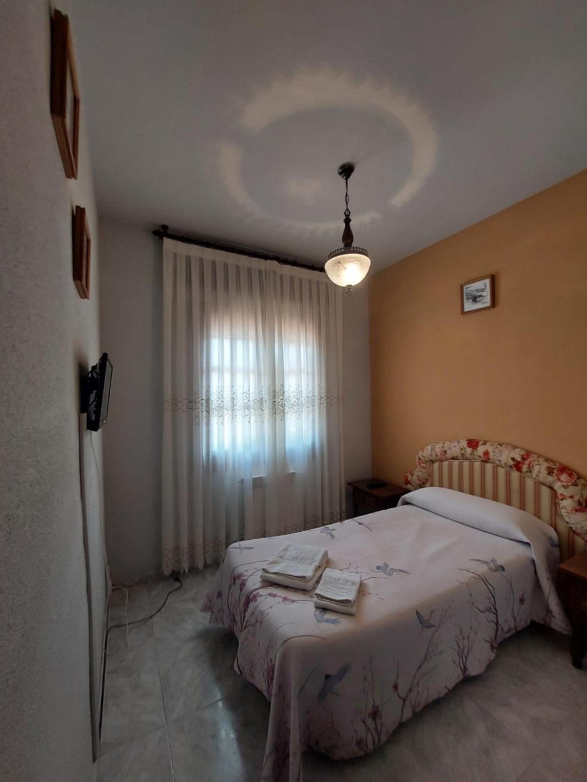 Hostal Restaurante Villa De Sepúlveda Dış mekan fotoğraf